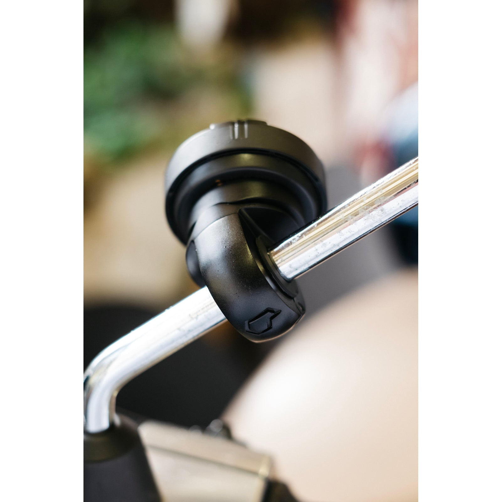 Beeline Mirror and Cross Bar Mount